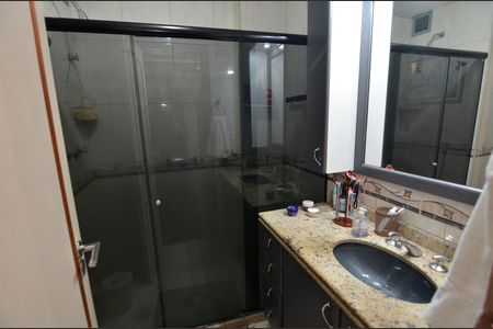 Apartamento à venda com 115m², 3 quartos e 2 vagas Apartamento à venda com 115m², 3 quartos e 2 vagasBanheiro Social