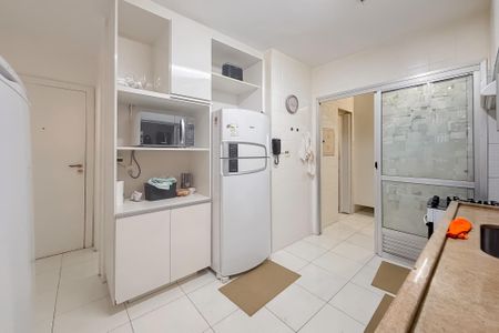 Apartamento à venda com 133m², 3 quartos e 2 vagasCozinha