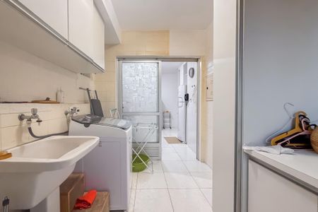 Apartamento à venda com 133m², 3 quartos e 2 vagasÁrea de Serviço