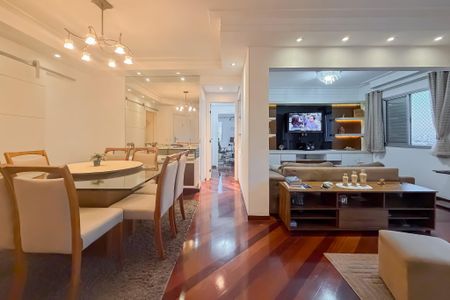 Apartamento à venda com 133m², 3 quartos e 2 vagasCorredor