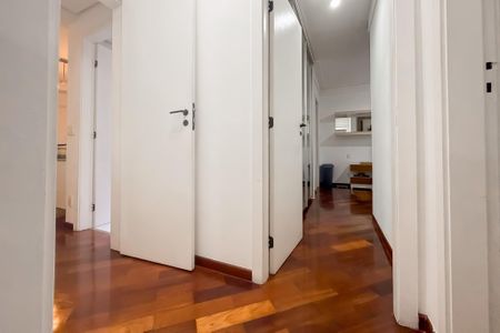 Apartamento à venda com 133m², 3 quartos e 2 vagasCorredor