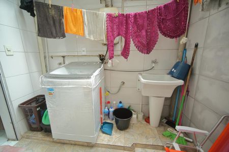 Apartamento para alugar com 78m², 3 quartos e 1 vagaÁrea de Serviço