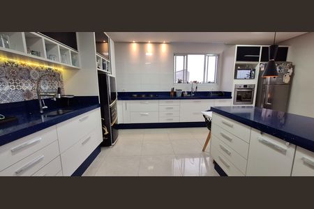 Apartamento à venda com 102m², 2 quartos e 1 vagaCozinha - Armários