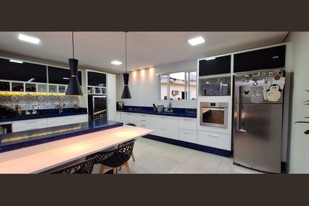 Apartamento à venda com 102m², 2 quartos e 1 vagaCozinha