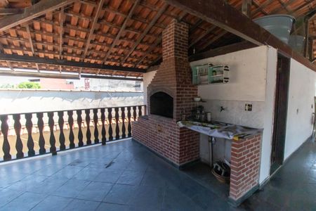 Casa para alugar com 176m², 4 quartos e 1 vagaChurrasqueira