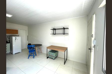 Kitnet/Studio para alugar com 1 quarto, 24m² em Vila Nova, Novo Hamburgo