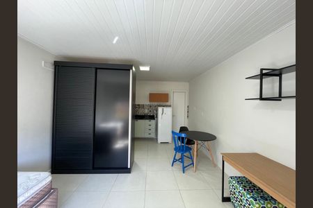 Kitnet/Studio para alugar com 1 quarto, 24m² em Vila Nova, Novo Hamburgo