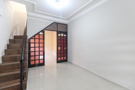 Sala de casa para alugar com 2 quartos, 150m² em Vila Curuçá Velha, São Paulo
