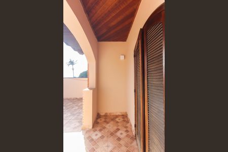 Casa para alugar com 150m², 2 quartos e 1 vaga Casa para alugar com 150m², 2 quartos e 1 vagaSacada do Quarto 1
