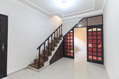 Casa para alugar com 150m², 2 quartos e 1 vaga Casa para alugar com 150m², 2 quartos e 1 vagaSala