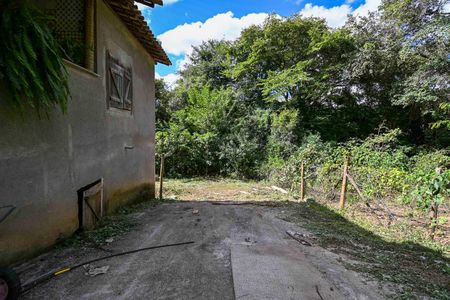 Casa de condomínio à venda com 230m², 3 quartos e 4 vagasÁrea externa