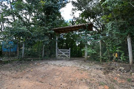 Casa de condomínio à venda com 230m², 3 quartos e 4 vagasFachada