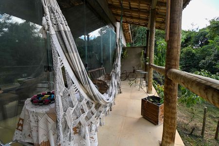 Casa de condomínio à venda com 230m², 3 quartos e 4 vagasVaranda da Sala