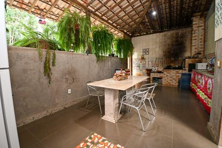 Casa de condomínio à venda com 230m², 3 quartos e 4 vagasCozinha