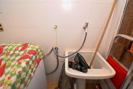 Casa de condomínio à venda com 230m², 3 quartos e 4 vagasÁrea de Serviço