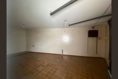 Casa à venda com 4 quartos, 274m² em Vila Oratorio, São Paulo