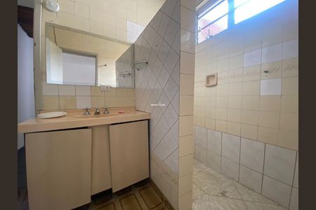 Casa à venda com 4 quartos, 274m² em Vila Oratorio, São Paulo