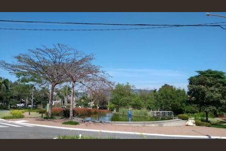 Casa à venda com 376m², 4 quartos e 4 vagas