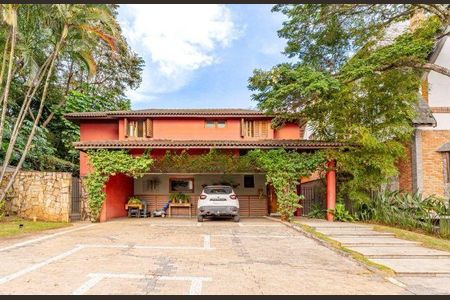 Casa à venda com 376m², 4 quartos e 4 vagas