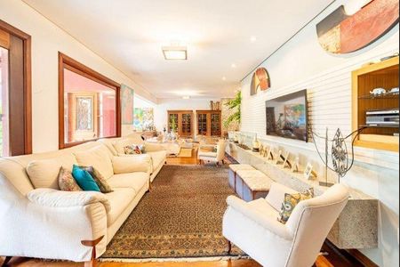 Casa à venda com 4 quartos, 376m² em Residencial Seis (Alphaville), Santana de Parnaíba