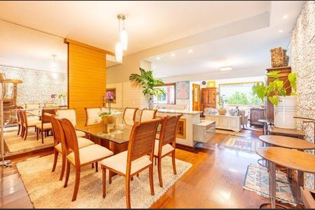 Casa à venda com 4 quartos, 376m² em Residencial Seis (Alphaville), Santana de Parnaíba