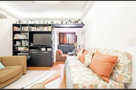 Casa à venda com 376m², 4 quartos e 4 vagas