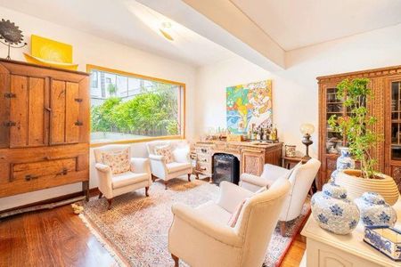 Casa à venda com 4 quartos, 376m² em Residencial Seis (Alphaville), Santana de Parnaíba