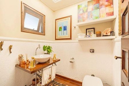 Casa à venda com 376m², 4 quartos e 4 vagas