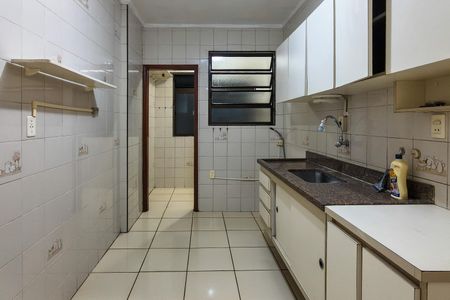 Apartamento para alugar com 77m², 2 quartos e 1 vagaCozinha 