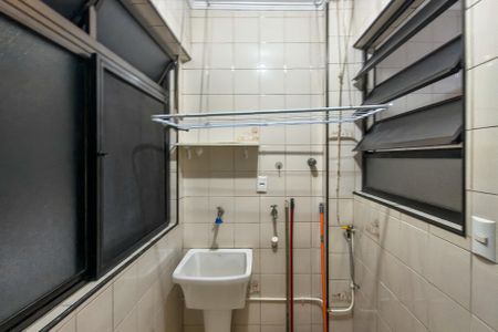Apartamento para alugar com 77m², 2 quartos e 1 vagaÁrea de Serviço