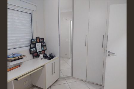 Casa à venda com 4 quartos, 300m² em Vila Mangalot, São Paulo