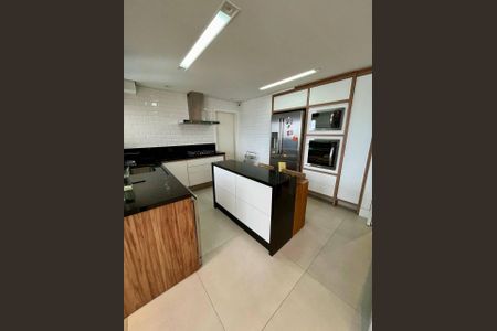 Apartamento à venda com 141m², 3 quartos e 2 vagas