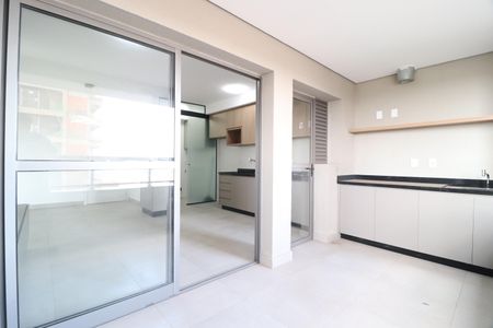 Apartamento para alugar com 95m², 3 quartos e 2 vagasVaranda