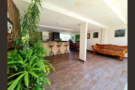 Casa à venda com 4 quartos, 380m² em Pendotiba, Niterói