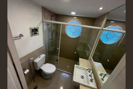 Apartamento à venda com 120m², 2 quartos e 1 vaga
