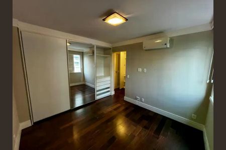 Apartamento à venda com 120m², 2 quartos e 1 vaga