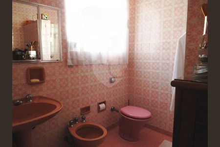 Casa à venda com 3 quartos, 180m² em Vila Alexandria, São Paulo