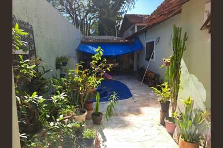Casa à venda com 3 quartos, 101m² em Vila Suzana, São Paulo