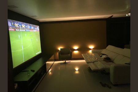 Casa à venda com 4 quartos, 500m² em Piratininga, Niterói