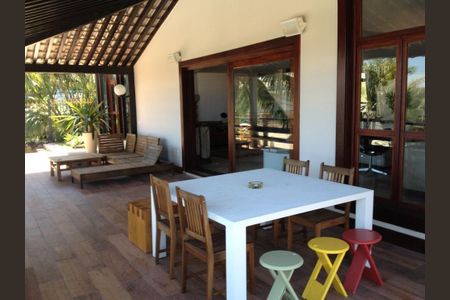Casa à venda com 500m², 4 quartos e 2 vagas