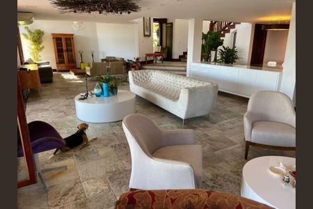 Casa à venda com 4 quartos, 500m² em Piratininga, Niterói