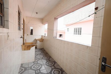 Casa para alugar com 77m², 2 quartos e sem vagaÁrea de Serviço