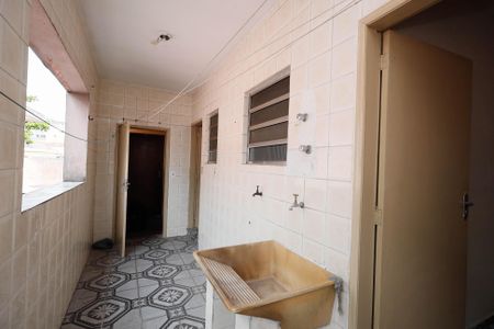 Casa para alugar com 77m², 2 quartos e sem vagaÁrea de Serviço