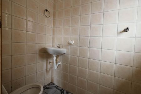 Casa para alugar com 77m², 2 quartos e sem vagaBanheiro da Suíte