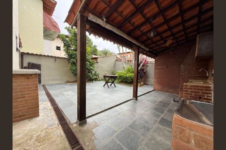Casa à venda com 134m², 3 quartos e 2 vagas