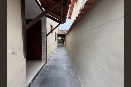 Casa à venda com 134m², 3 quartos e 2 vagas