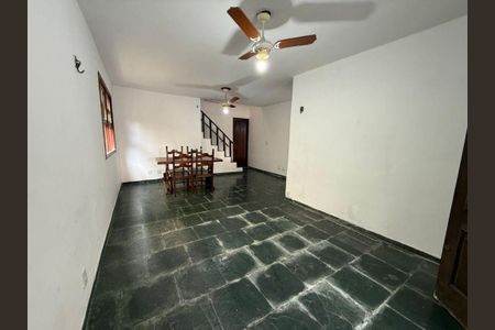 Casa à venda com 134m², 3 quartos e 2 vagas