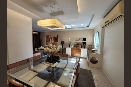 Apartamento à venda com 3 quartos, 120m² em Icaraí, Niterói