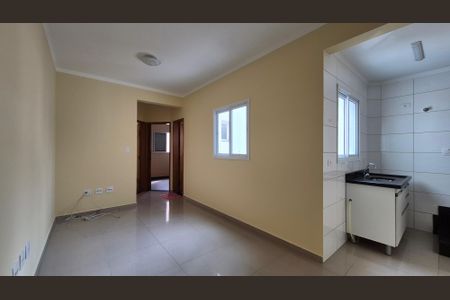 Sala de apartamento para alugar com 2 quartos, 120m² em Vila Pires, Santo André