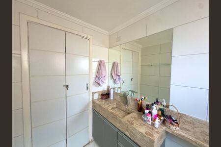 Apartamento para alugar com 49m², 2 quartos e 1 vagaBanheiro